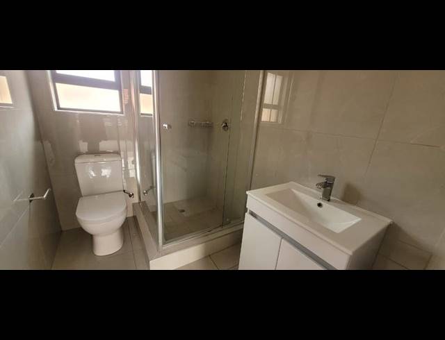 2 BEDROOM TOWNHOUSE FOR SALE IN ELANDSHAVEN